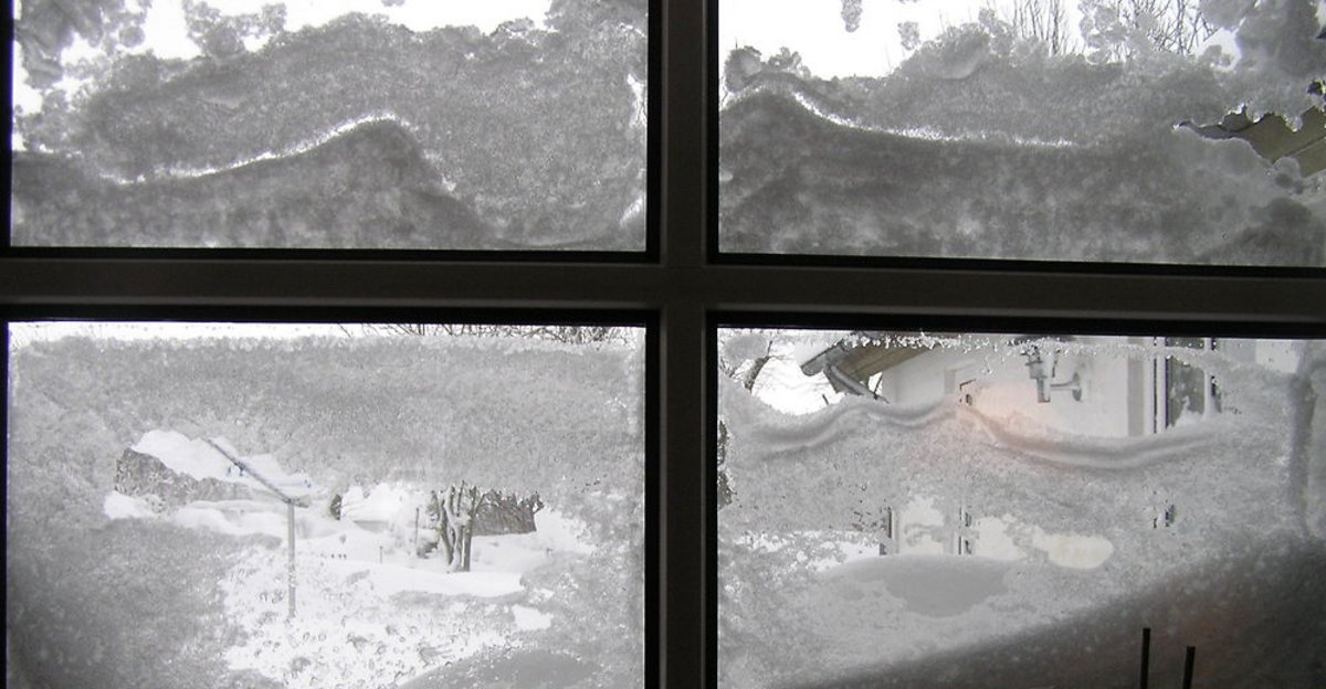 Kan du pudse vinduer i frostvejr?